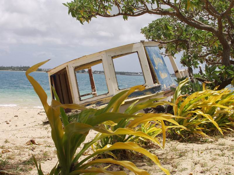 Old Boat - Island Pangamoito, Tonga