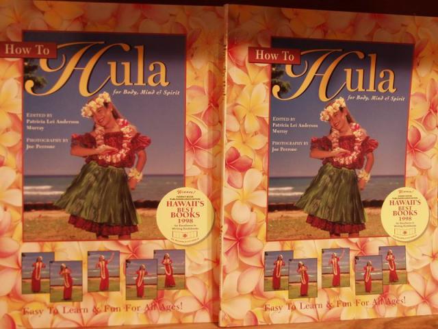 Learning Hula - Book Shop Oahu, Honolulu