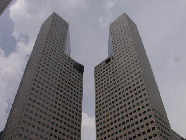 Tower Twins - Suntec City Mall, Singapore