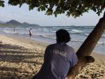 Waiting for costumers - White Sand Beach, Koh Chang, Thailand