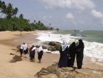 Resting on Sunday - Maggona beach, Sri Lanka