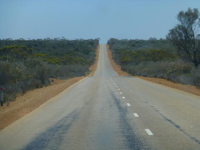Road to Ravensthorpe - Esperance Region, Southwest Australia