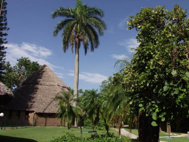 Hotel Los Caneyes -  Santa Clara, Cuba