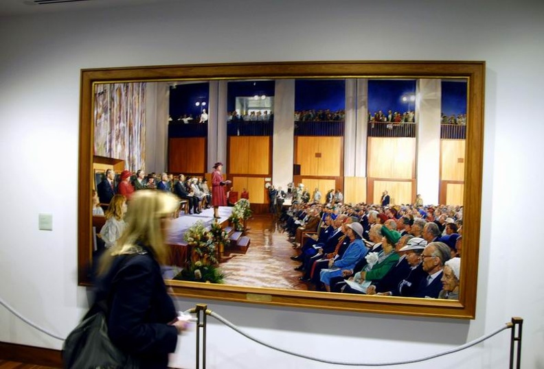 Painting_in_the_Parliament_House_Canberra_ATC_Australia.jpg