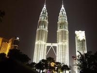 Petronas Twin Towers light up the nightsky - Kuala Lumpur, Malaysia