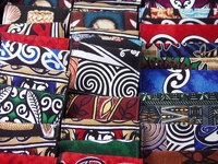 Portemonnaie in Maori Colours - Otara Markets, Manukau, Auckland